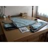 Meuble atelier couture M table découpe avec patron et tissus linselles